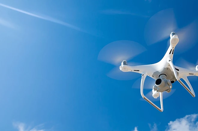 by Marília Frias, Tiago Sérgio Cabral