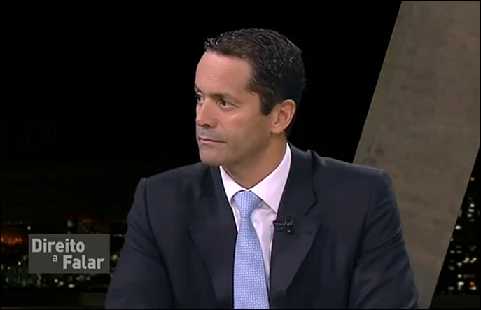 Programa Direito a Falar com João Vieira de Almeida - Um olhar jurídico sobre a crise (parte 2 de 4)